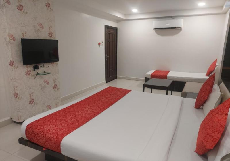 Hotel Galaxy Indaur Kültér fotó